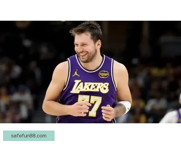 湖人接连失利东契奇与里夫斯 霍华德发声愿复出助球队